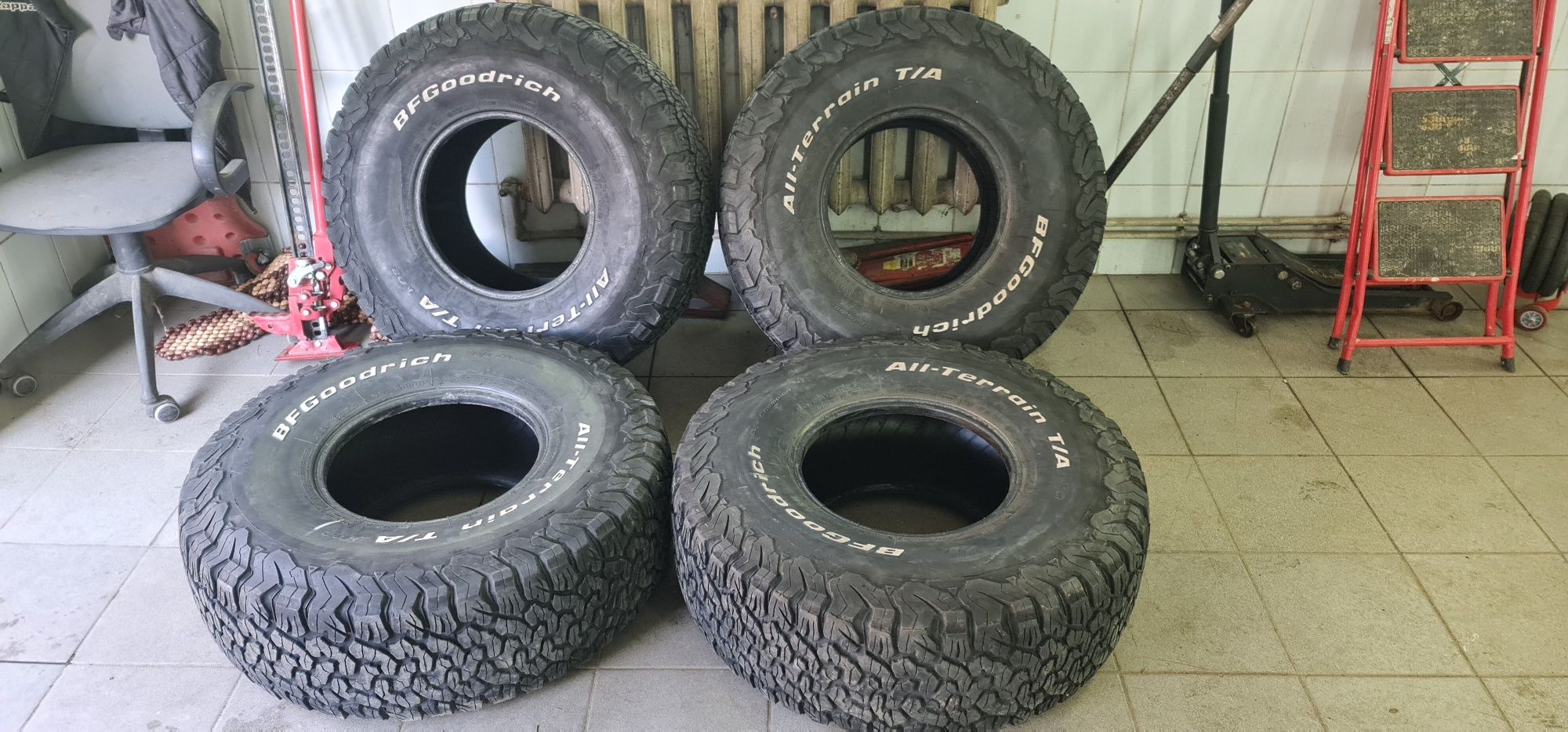 Комплект шин 35 12.5 15 BF Goodrich