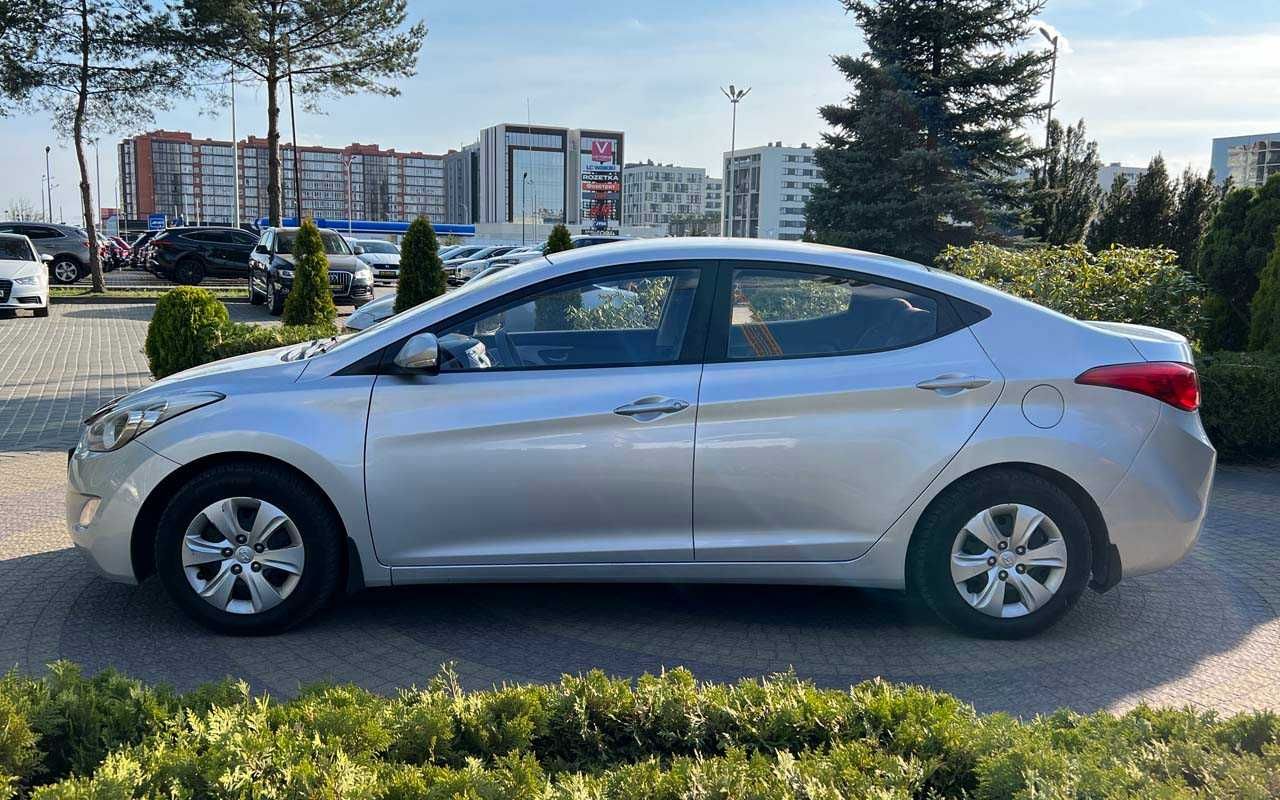 Hyundai Elantra 2011