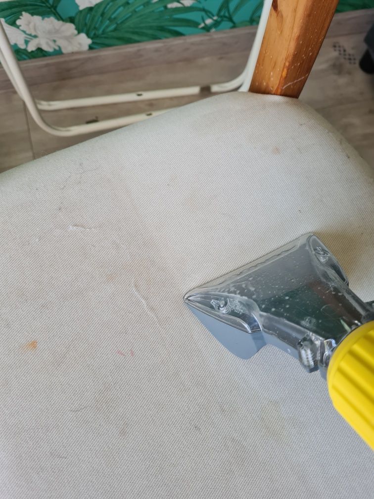 Wynajem odkurzacza piorącego Karcher pranie wypoczynku auta proszek