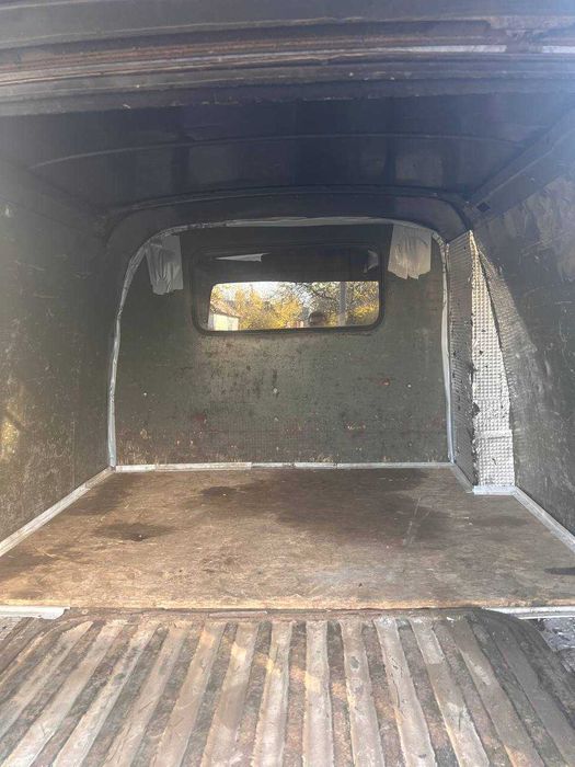 Volkswagen T3-1,6. Грузопасажир.