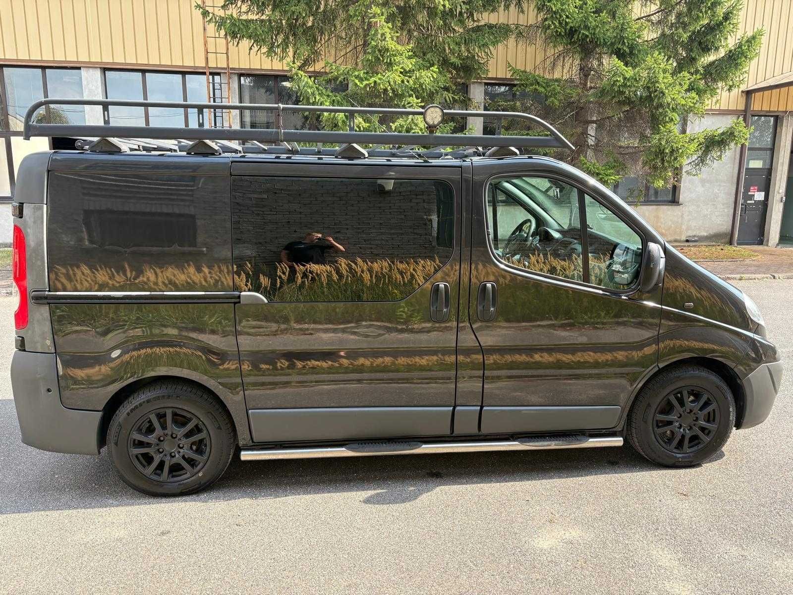 Opel Vivaro 2011