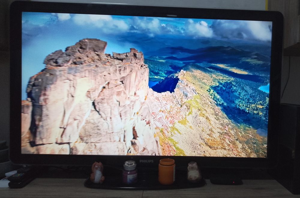 Telewizor Philips 47 cale Full HD 100 Hz okazja