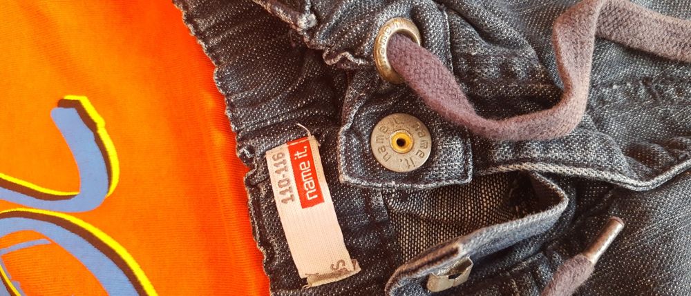 Spodnie dżinsowe 110-116 na 5-6 lat