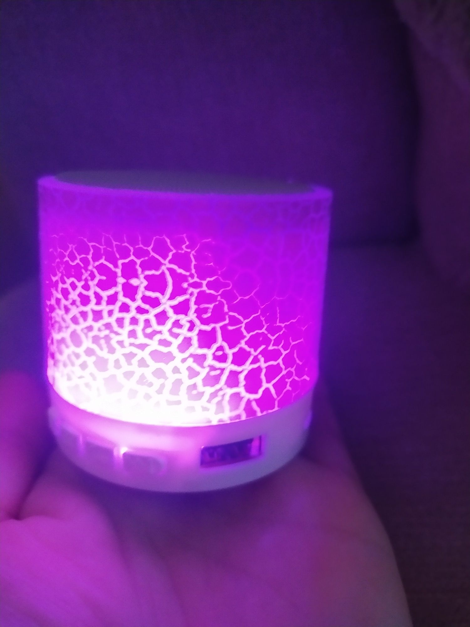 Nowy minigłośnik bluetooth różowy