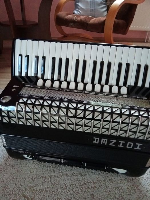Akordeon Hohner Atlantic IV N 120