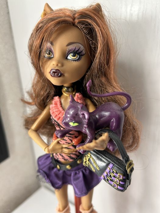 Nieaktualne Lalka monster high nowa