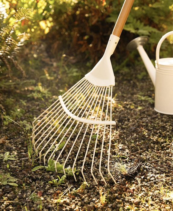 ANCINHO DE JARDIM MADEIRA E AÇO Zara Home NOVO