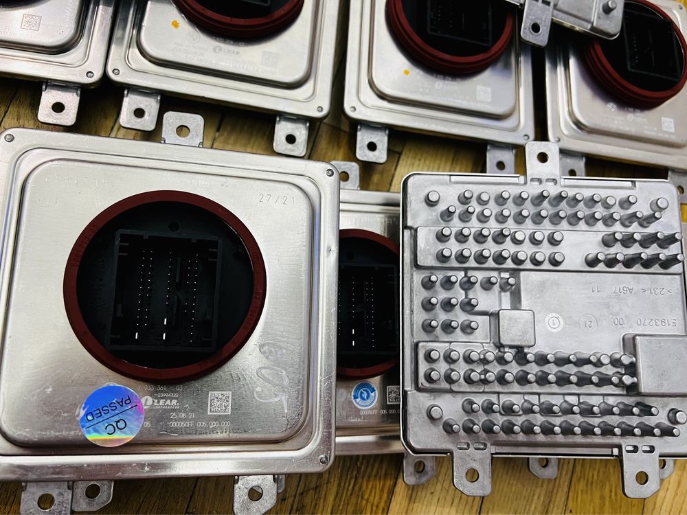 LED модуль BMW G20 G06 G05 G30 7933361-03; 7 933 358-03; 9 850 445-01