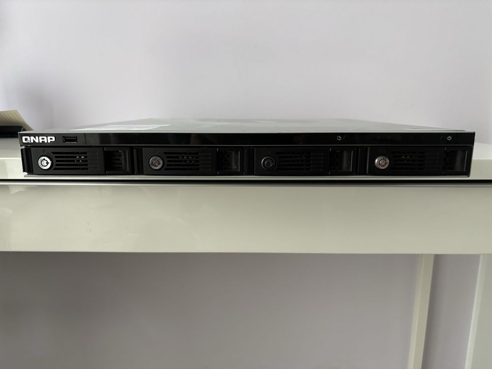 Qnap TS-431U + dyski
