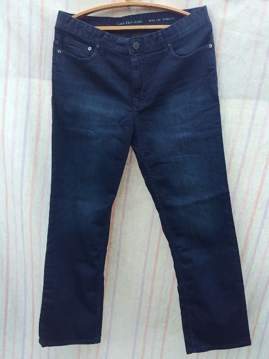 Женские джинсы Calvin Klein размер W34XL30