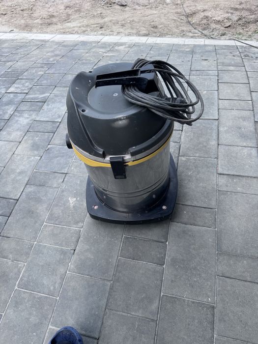 Sprzedam odkurzac przemyslowy Starmix GS 1030 PP