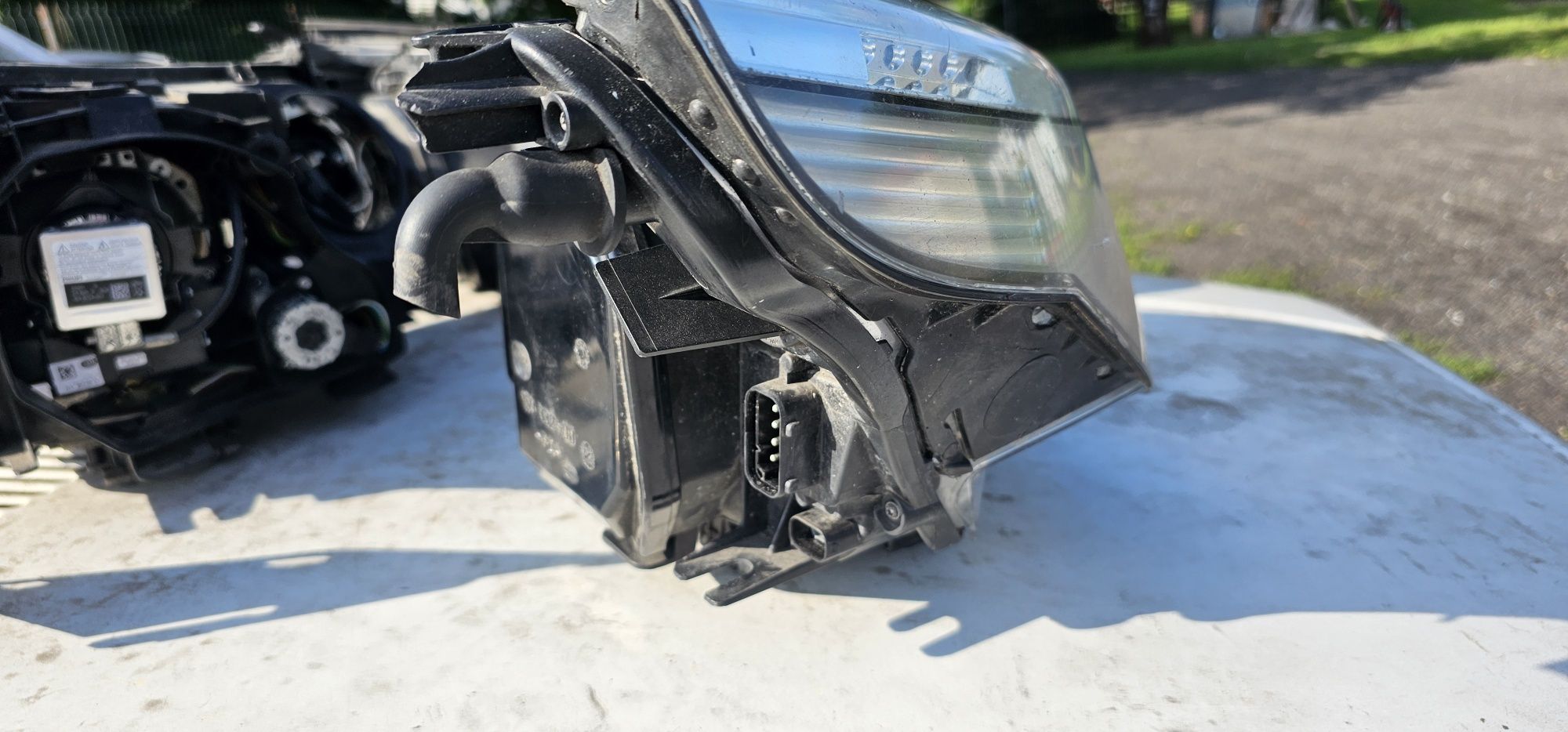 Lampy Lewa i Prawa e60 Xenon Dynamic komplet EU