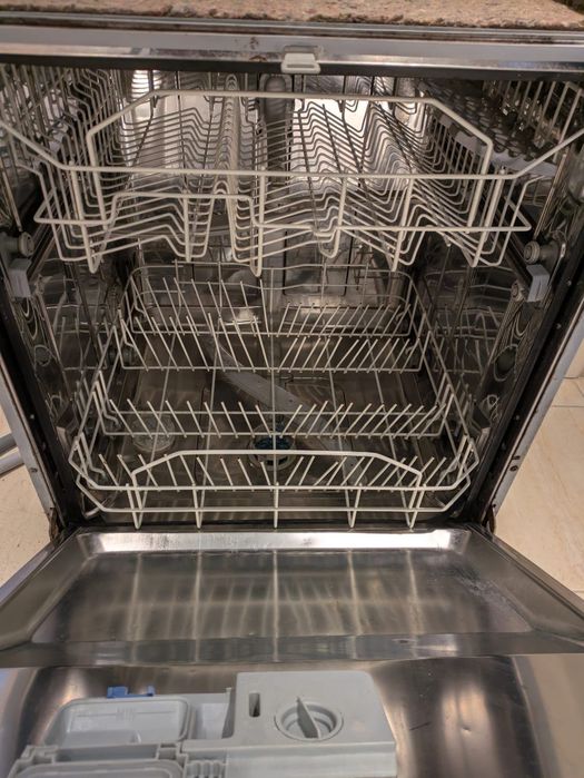 Máquina de loiça de encastrar