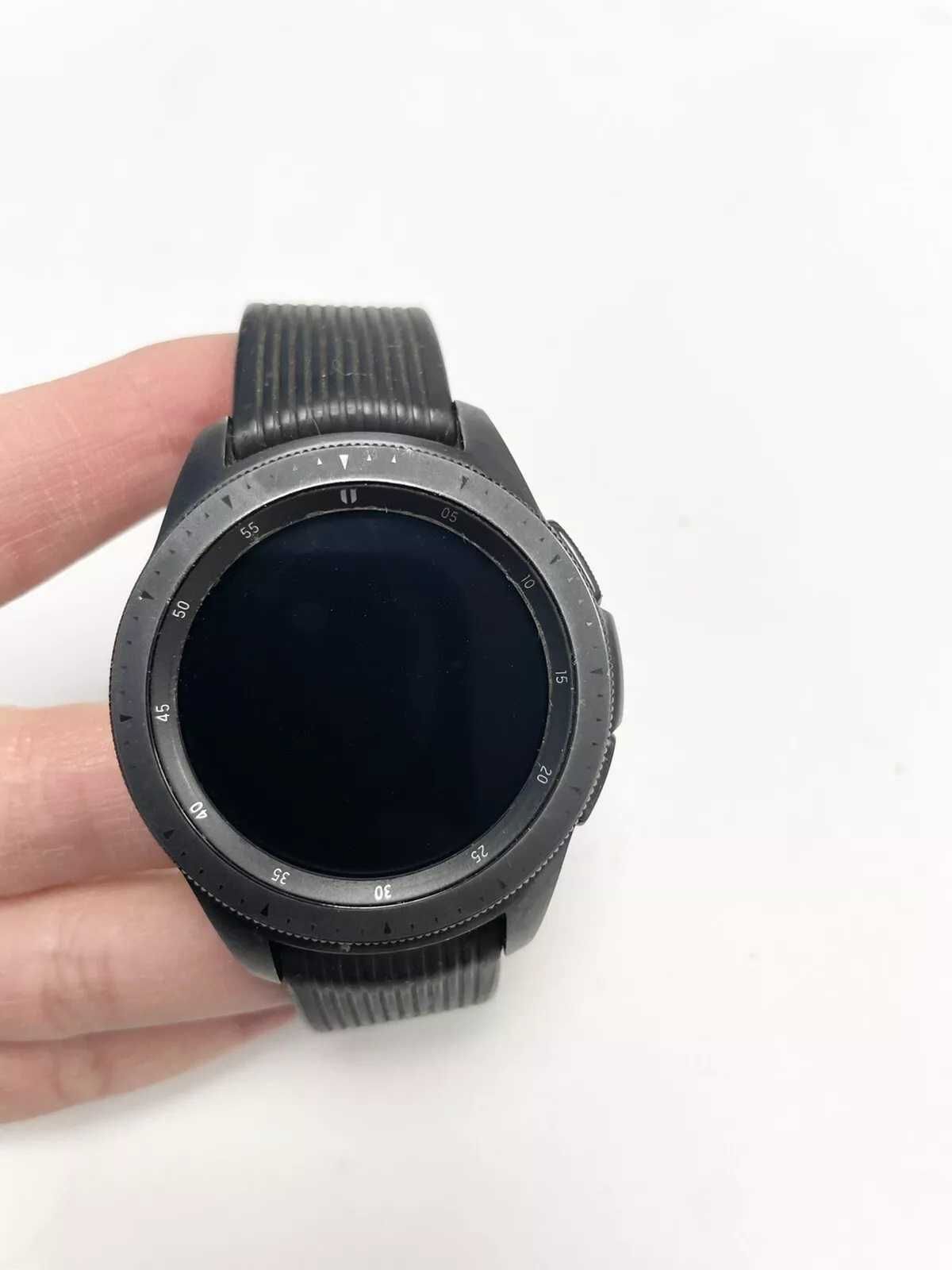 Samsung Galaxy Watch 42mm - Preto
