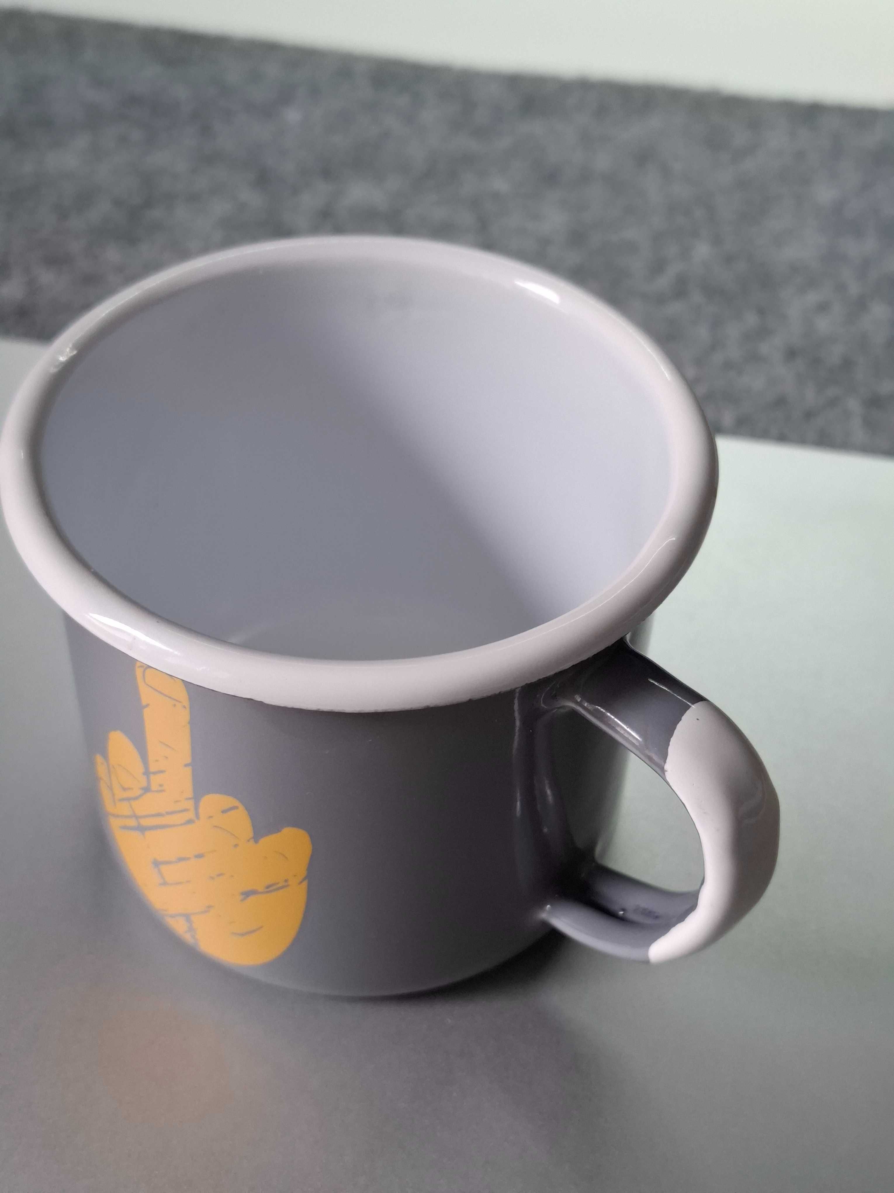 Nowy Kubek emaliowany "FCK Your Sensitivity" – 0,35 l – Czerwony