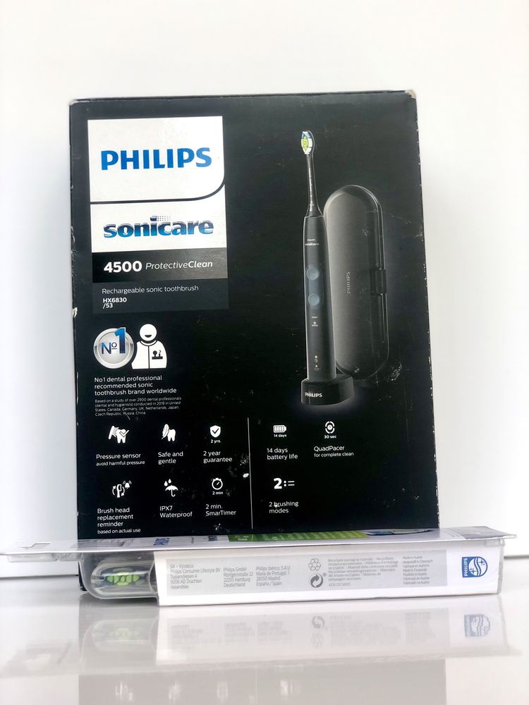 Електрична зубна щітка PHILIPS Sonicare Protective Clean 4500