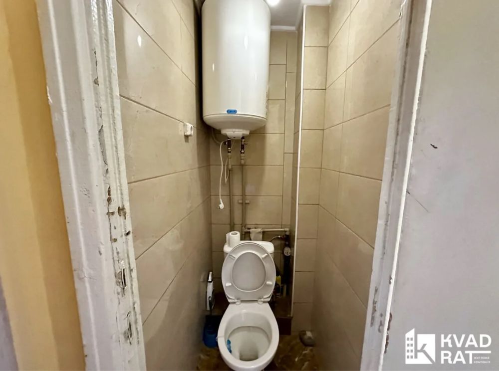 Трикімнатна з ремонтом біля Арсену
