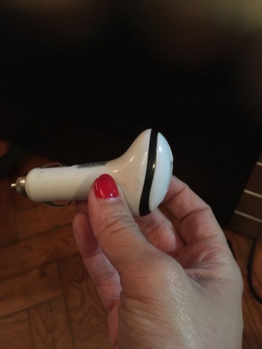 Carregador para telemóvel para carro