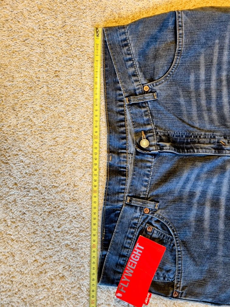 Spodnie Levi's Jeansy 34/38 - NOWE - made in Canada