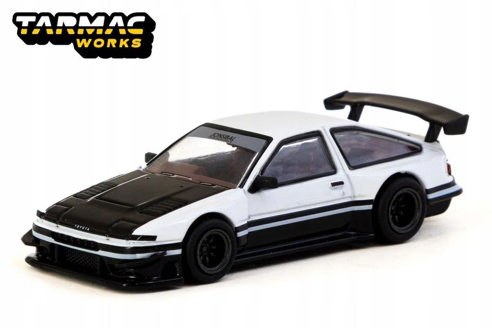 TARMAC 1:64 Toyota Sprinter Trueno AE86 Widebody Jonsibal + Karty