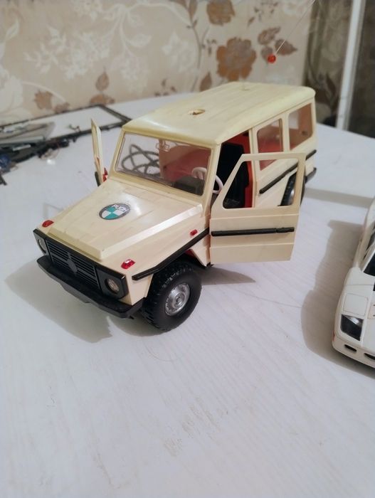 Игрушки Машинки на пульте управления Цена за все!