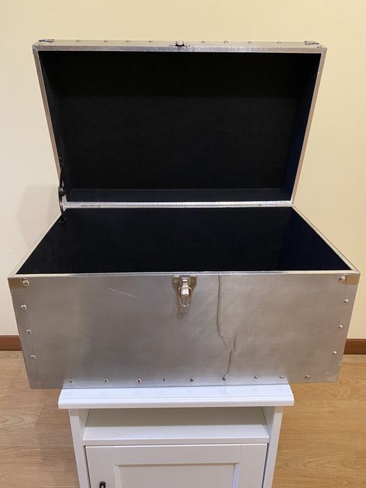 Baú de metal - Tattoon