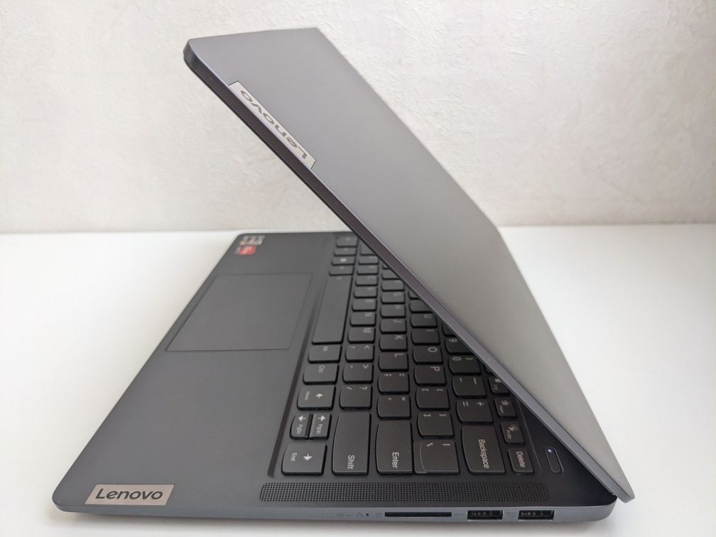 Сенсорний ноутбук Lenovo ideapad 5 Pro 14ACN6/14"/512/16/Ryzen 5