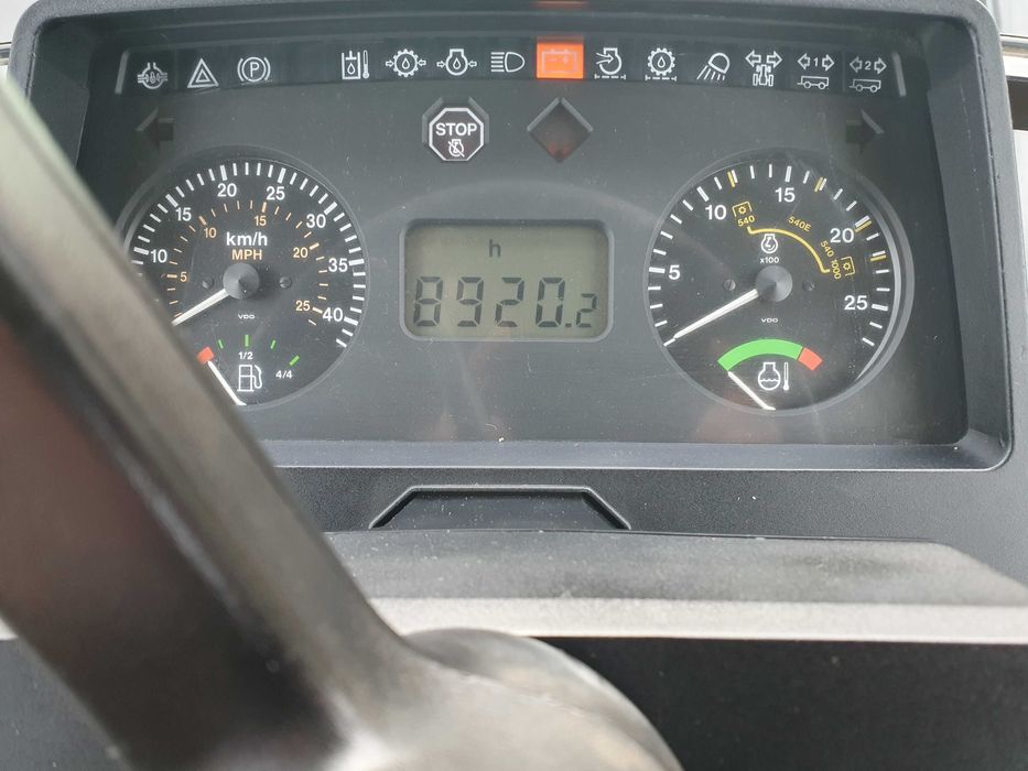 Джон Дір John Deere 6400