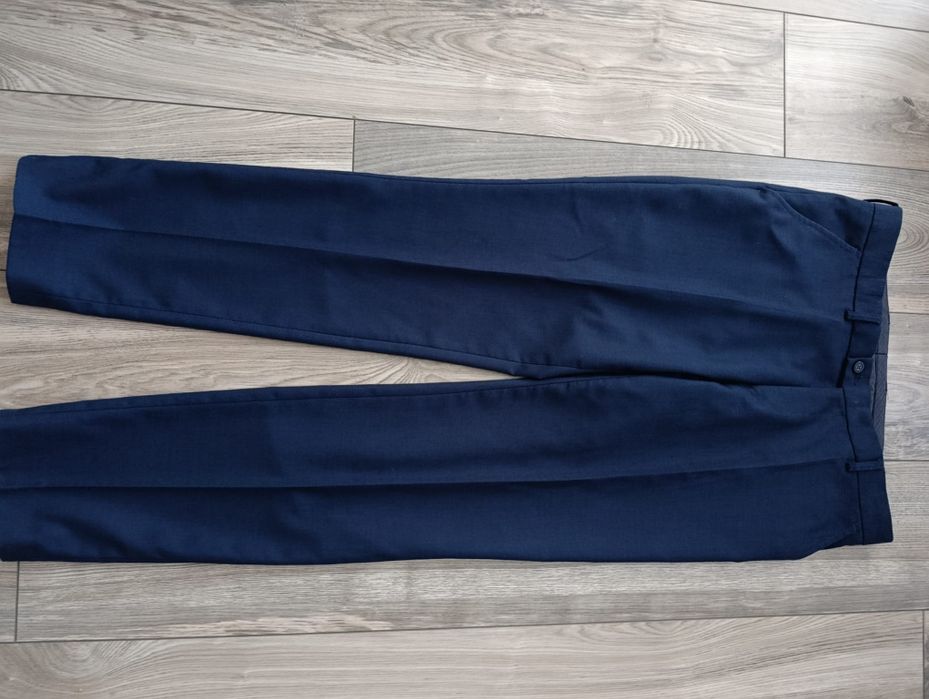 Garnitur granatowy 176