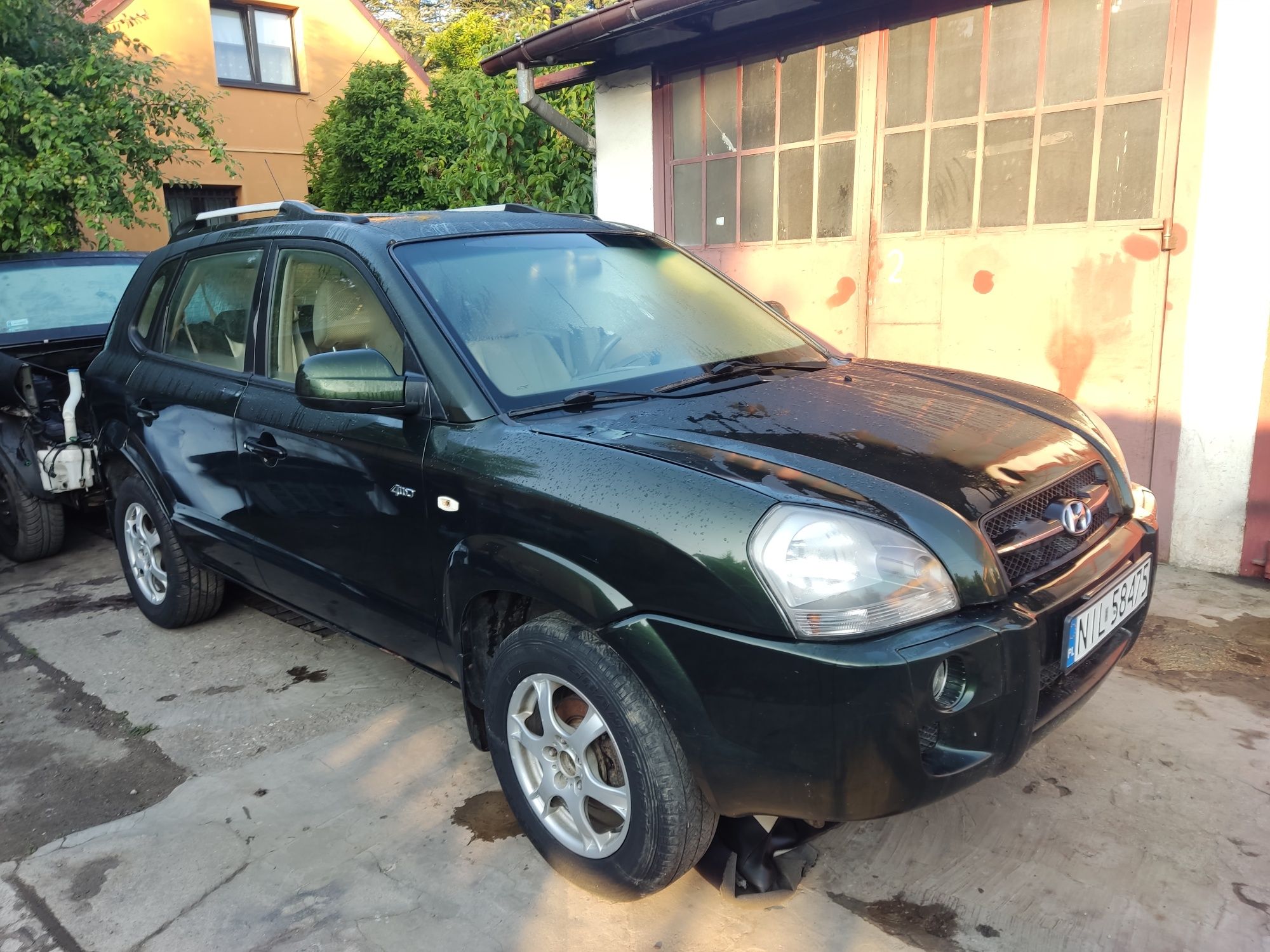 Witam sprzedam wszystkie części kolor NS Hyundai Tucson