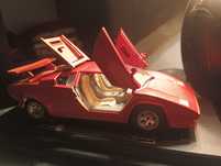 Burago Lamborghini Countach 5000 (1988) 1:24