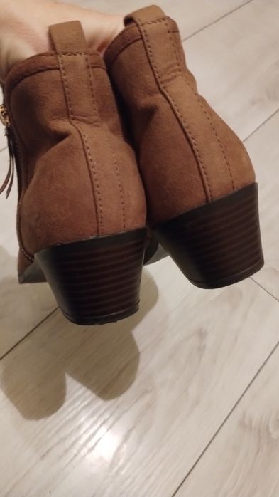 Brązowe botki new look