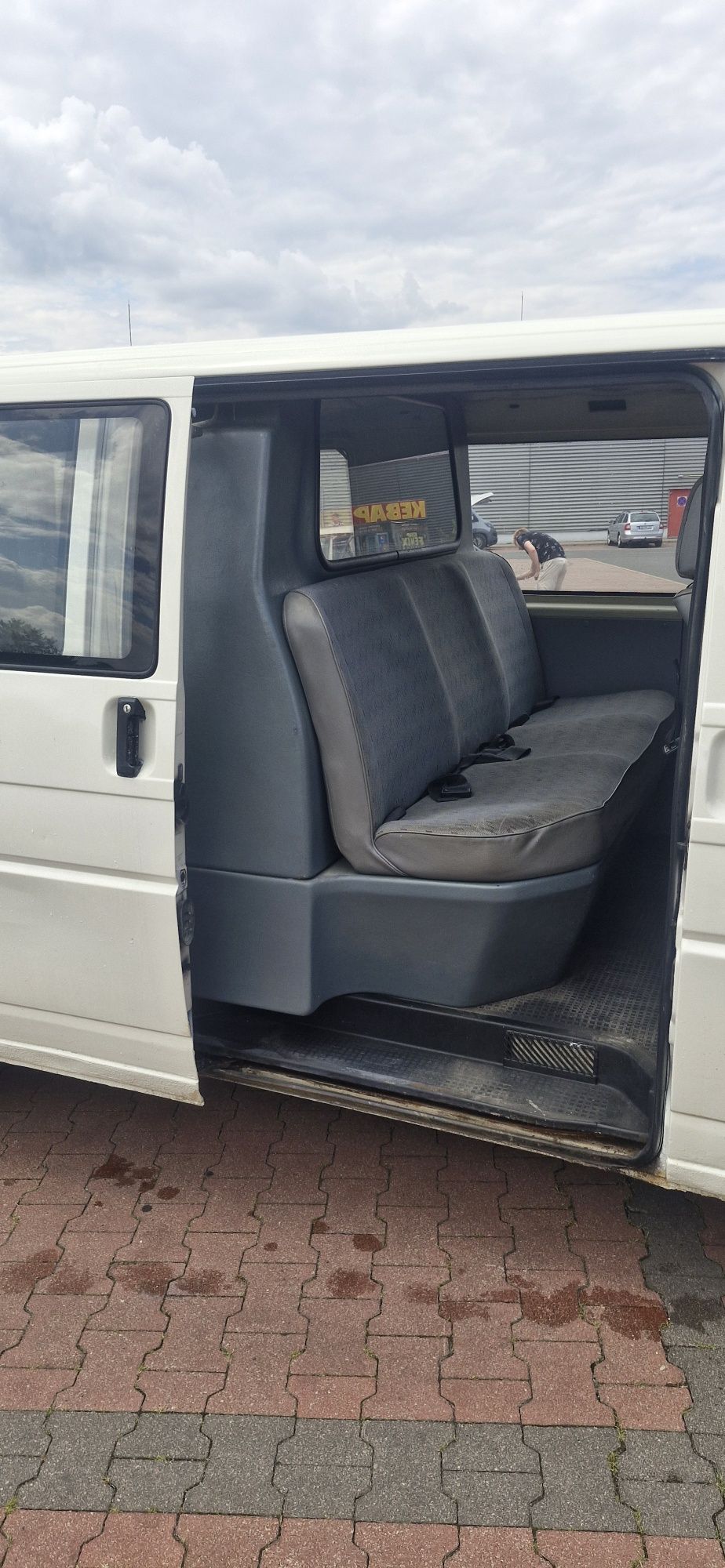 Volkswagen Transporter T4 2.4 Diesel 1995 – 6-osobowy Hak