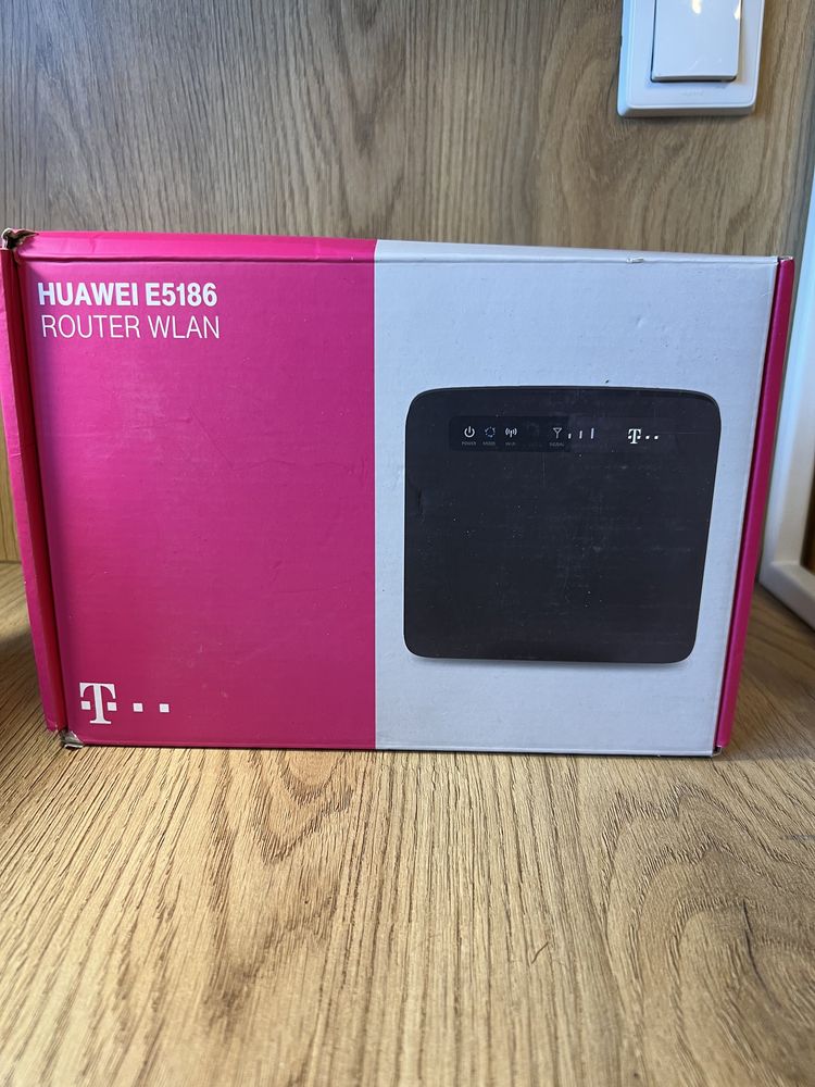 Router z modemem Huawei E5186s - 22a czarny