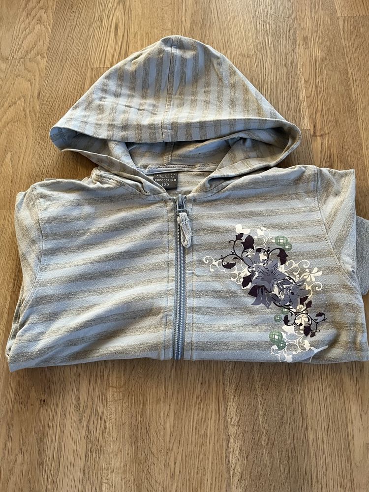Bluza dresowa lekka Coccodrilo w paski - 122 cm