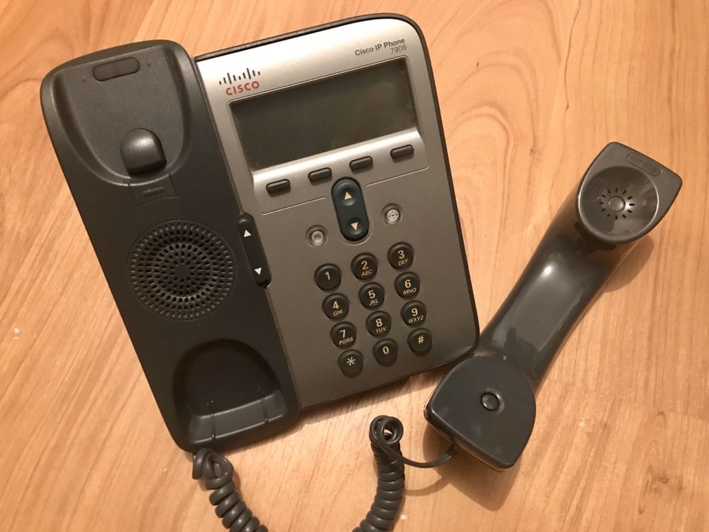 Telefone Cisco 7906 impecável a funcionar em pleno