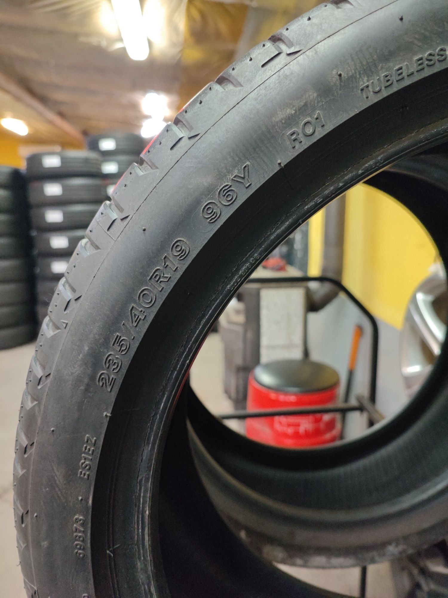 Opony letnie 235/40R19 96Y XL Bridgestone Potenza S001 | 2szt