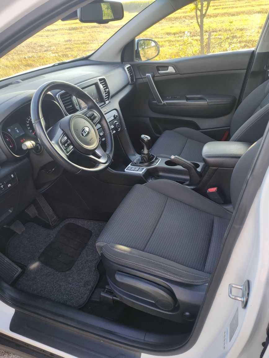 KIA SPORTAGE 2017r 1.7 CRDI 115 KM//Kamera//Navi//Bezwypadkowy//