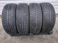 225.65.17 komplet opon zimowych Nokian WR SUV 3