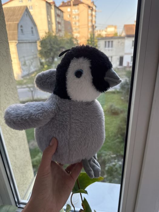 Мʼяка іграшка. Игрушка. Іграшка лупастік