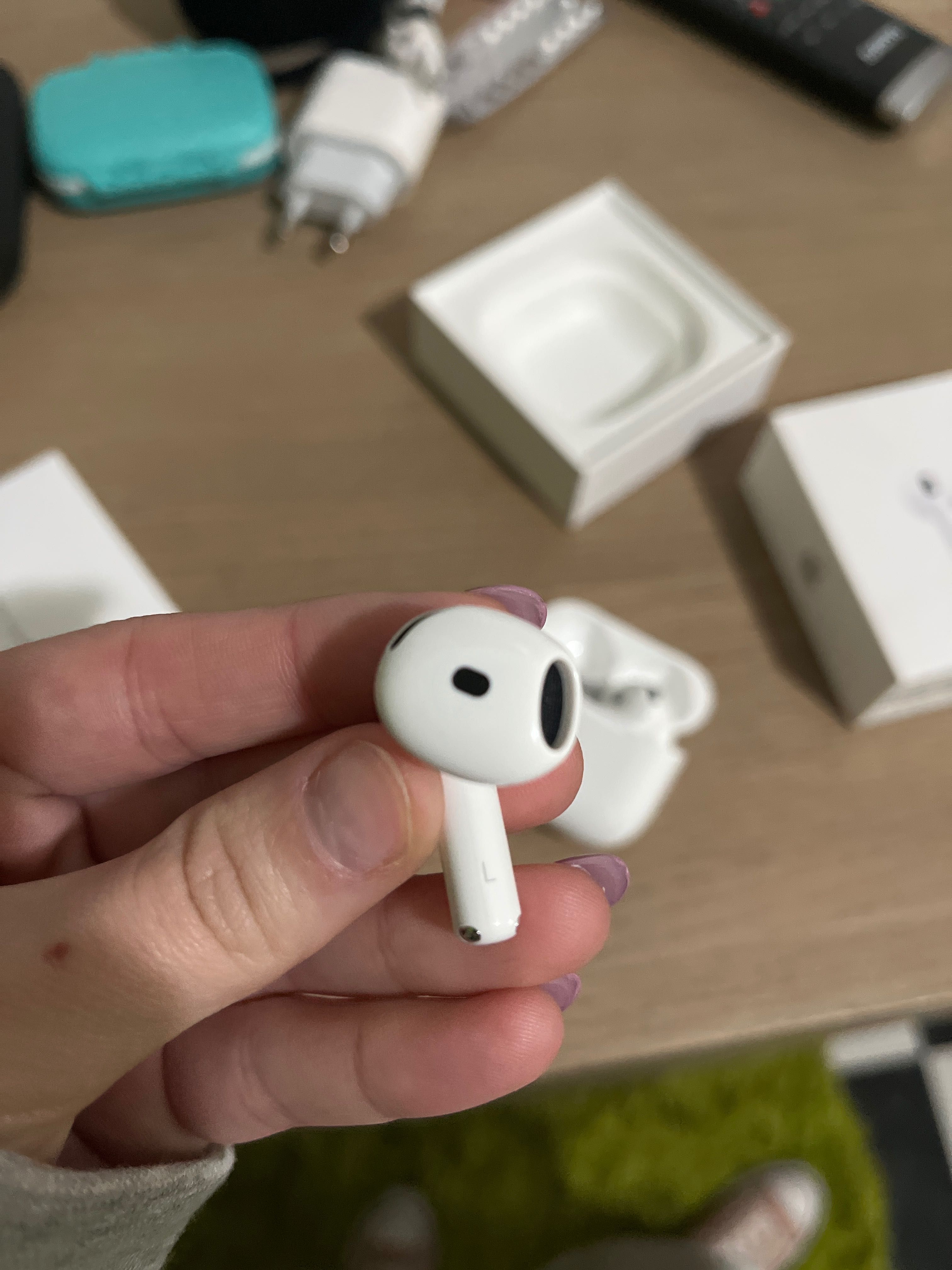 AirPods 4.ª geração originais