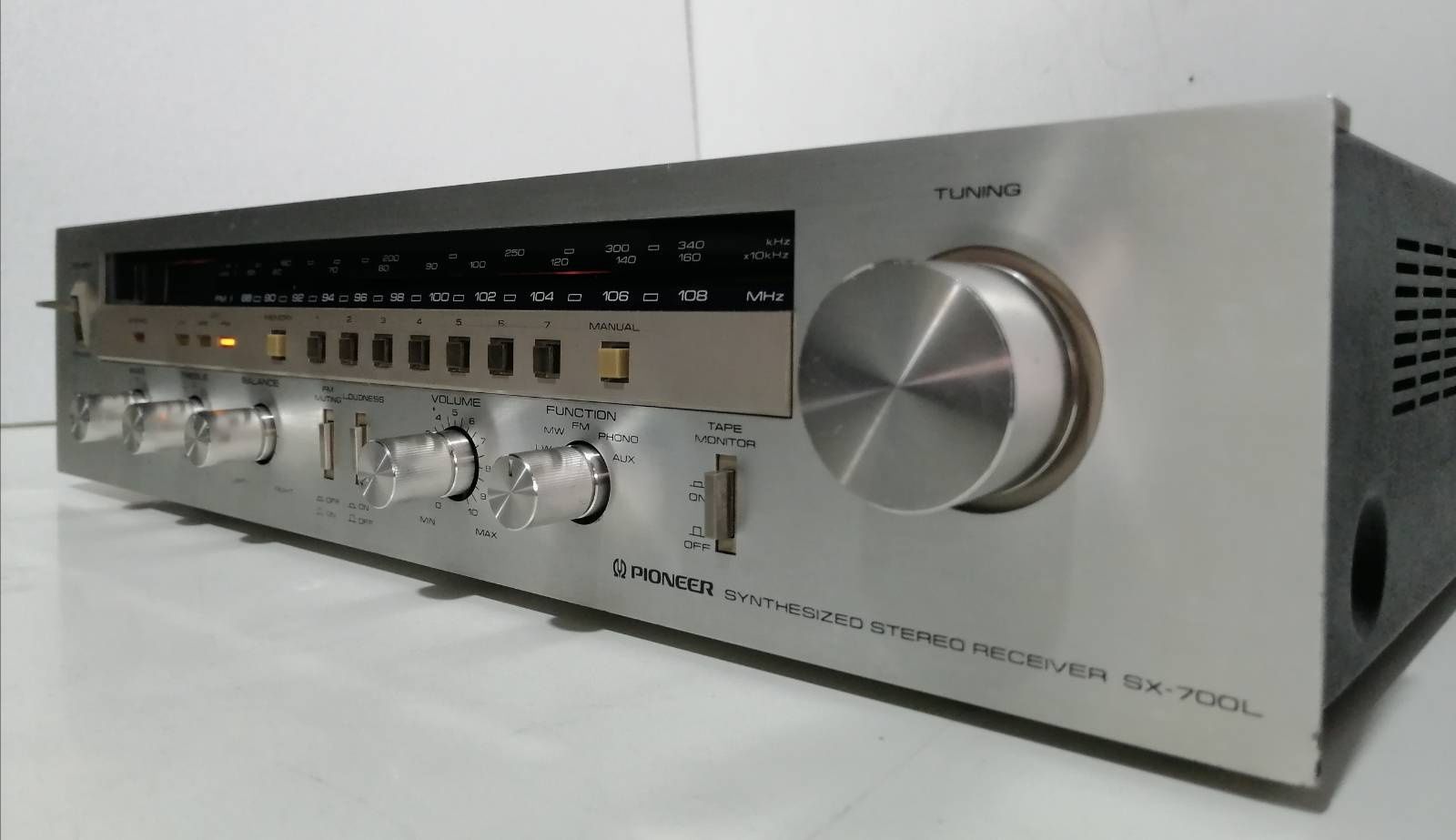 Amplificador vintage design Pioneer SX 700L