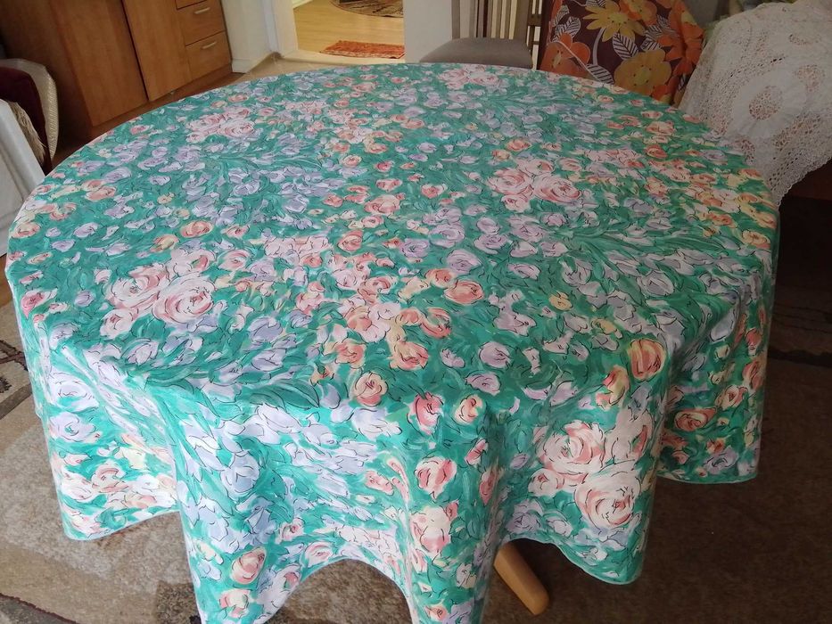 Kolorowy obrus w kwiaty Made in France - średnica 170cm - bdb !!