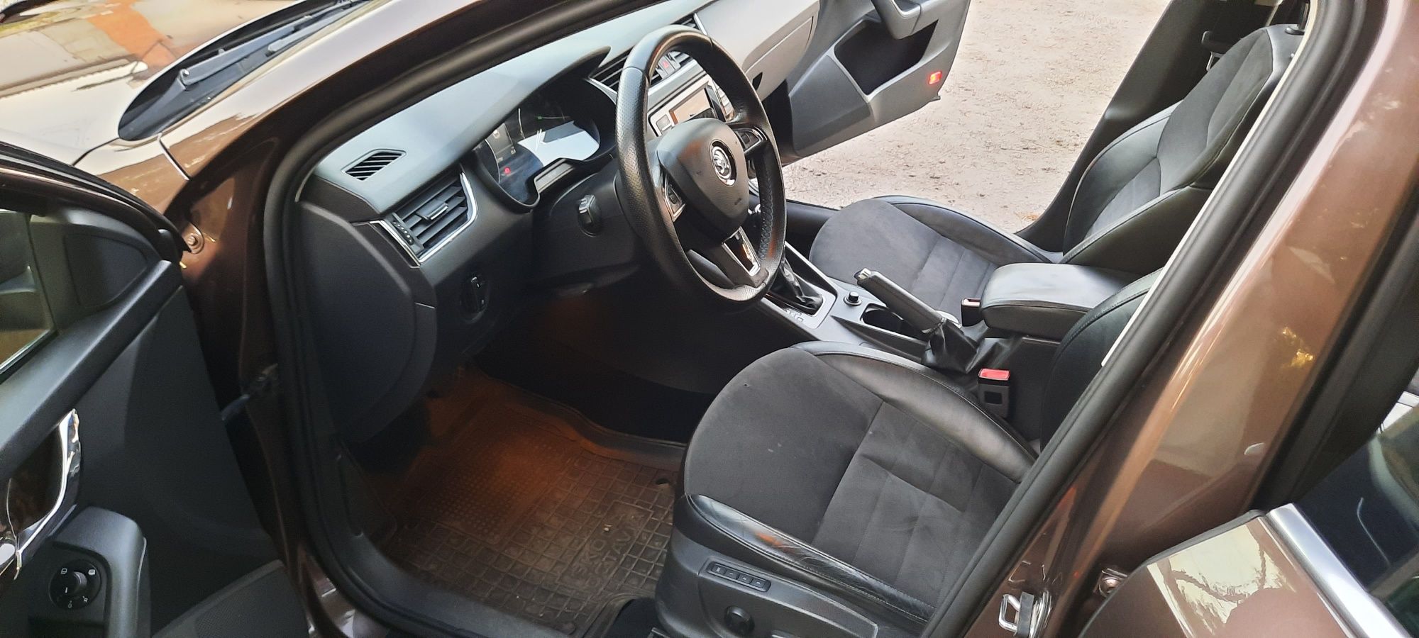 Skoda Octavia Combi A7 2.0 tdi АКПП