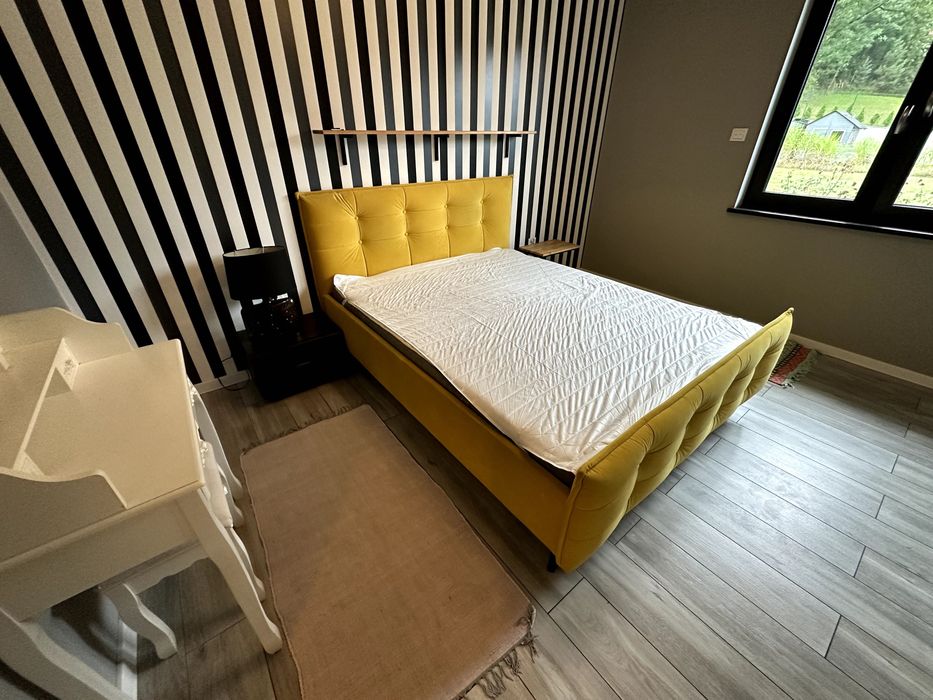 Łóżko - 160 x 200 prawie nowe z materacem :-)