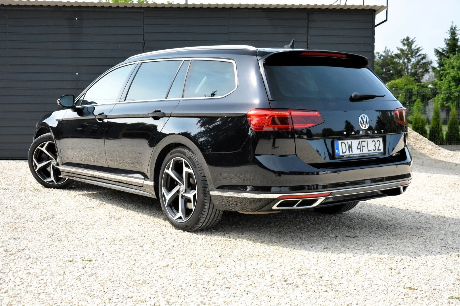 Volkswagen Passat R-Line 2.0 TDI 240KM 4Motion Panorama Kamera 360 IQ.Led Dynaudio FV23%