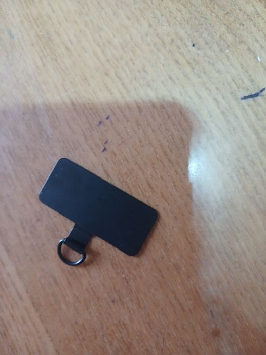 Пластина. Держатель ремешка для смартфона