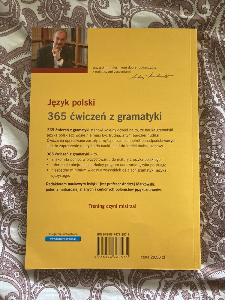 Książka 365 ćwiczeń z gramatyki