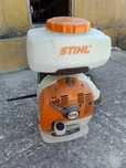 Pulverizador STIHL em bom estado.