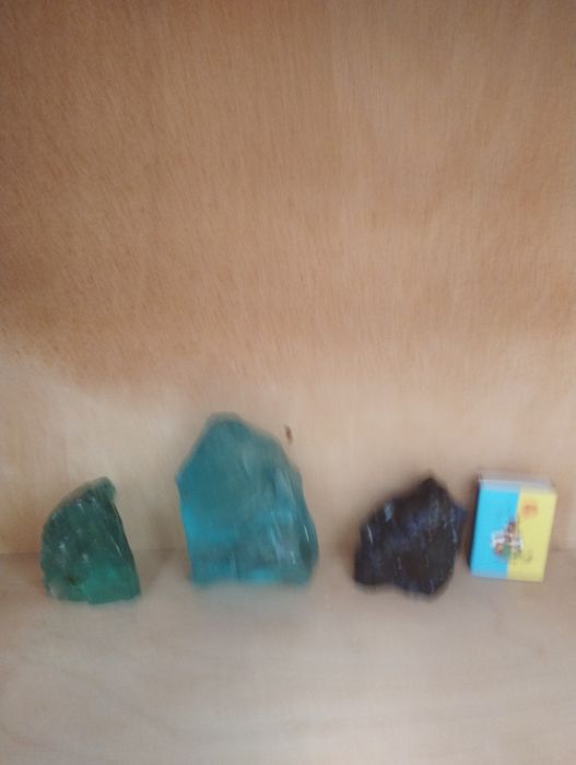 Кристаллы Танзанит, Самоцвет.